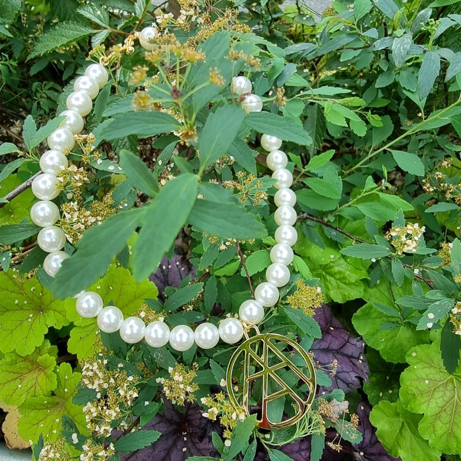 [아라크나인] Symbol pearl necklace